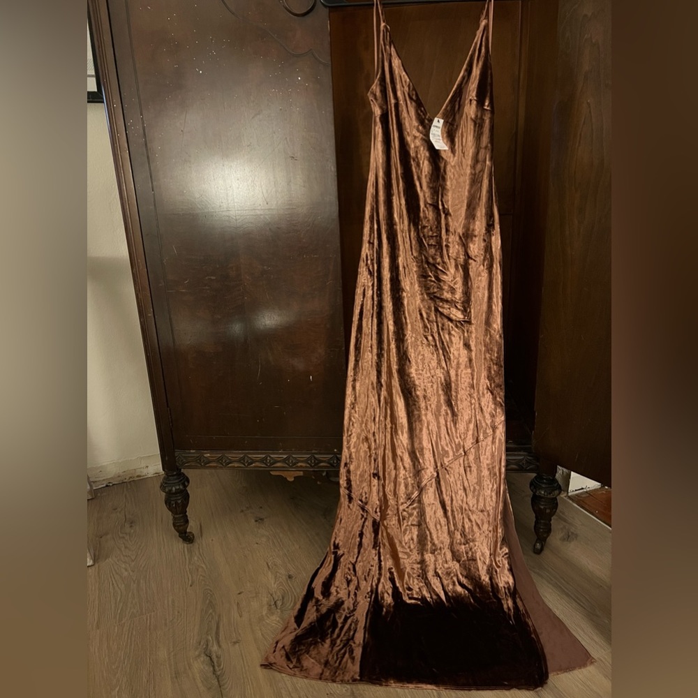 Express crushed velvet maxi dress with slit, copper color, size XXS, NWT